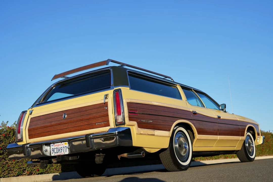 1974 Ford Country Squire - Image 11 of 31