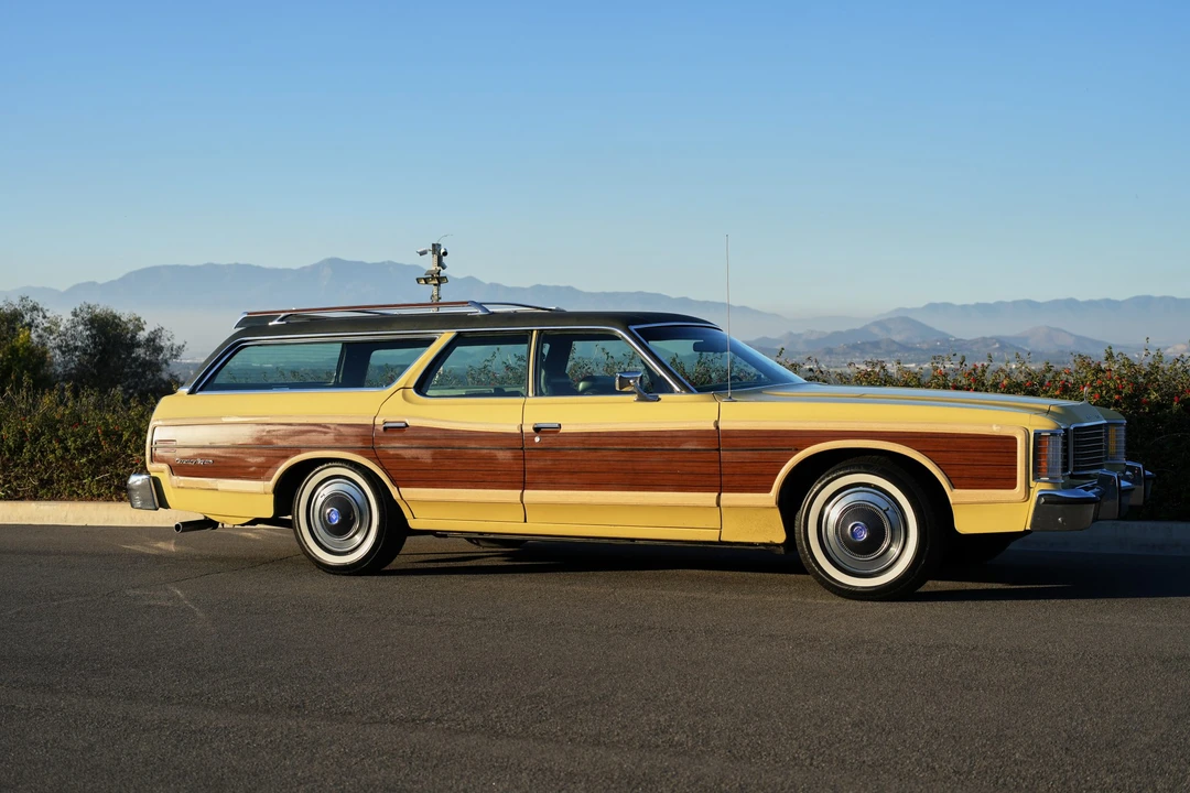 1974 Ford Country Squire - Image 18 of 31