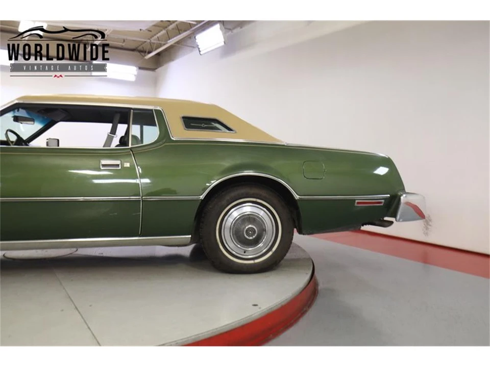 1974 Ford Thunderbird 6th Gen - Image 10 of 31