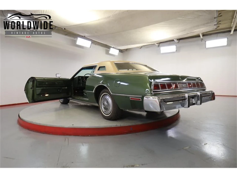 1974 Ford Thunderbird 6th Gen - Image 24 of 31