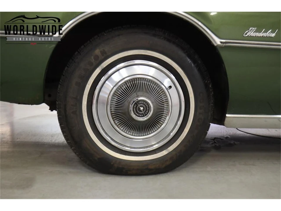 1974 Ford Thunderbird 6th Gen - Image 12 of 31