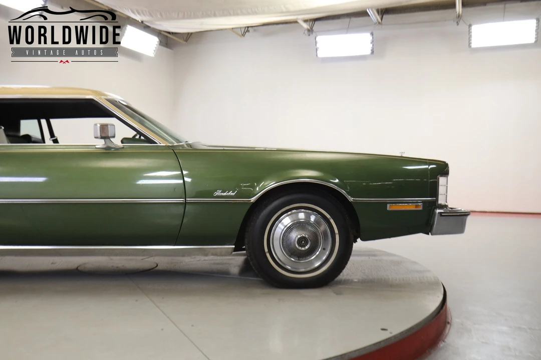 1974 Ford Thunderbird 5th Gen - Image 8 of 12