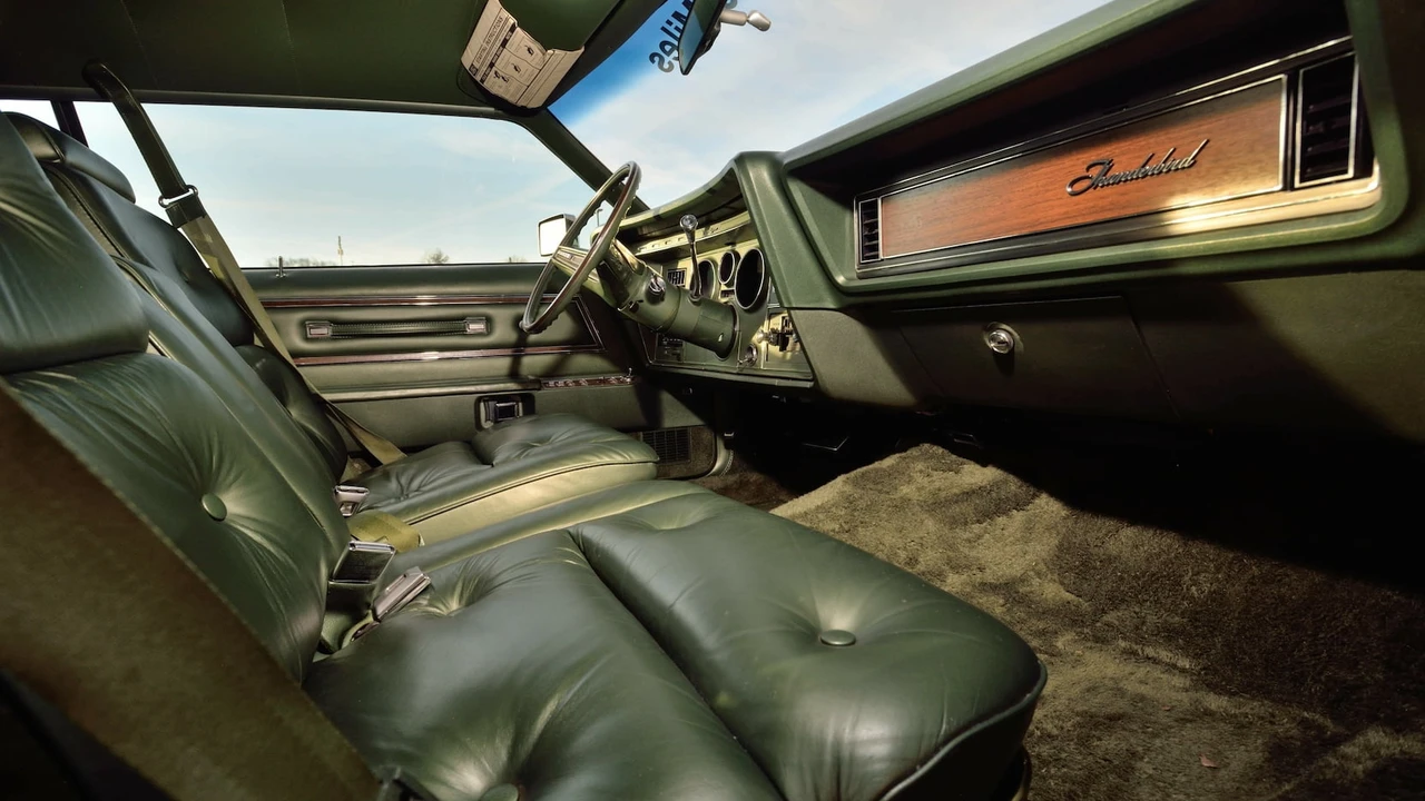 1974 Ford Thunderbird 6th Gen - Image 5 of 31