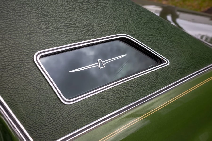 1974 Ford Thunderbird 6th Gen - Image 9 of 12