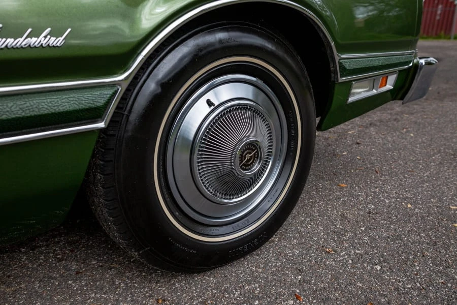 1974 Ford Thunderbird 6th Gen - Image 11 of 12