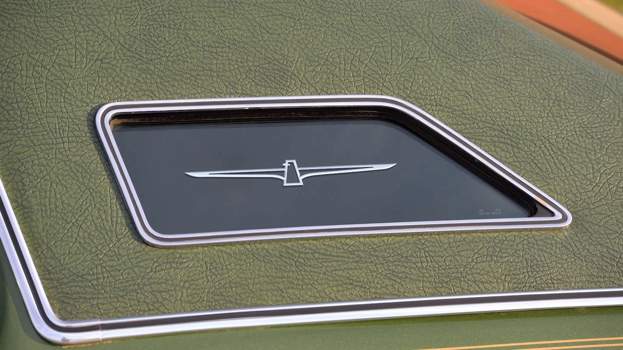 1974 Ford Thunderbird 6th Gen - Image 16 of 31