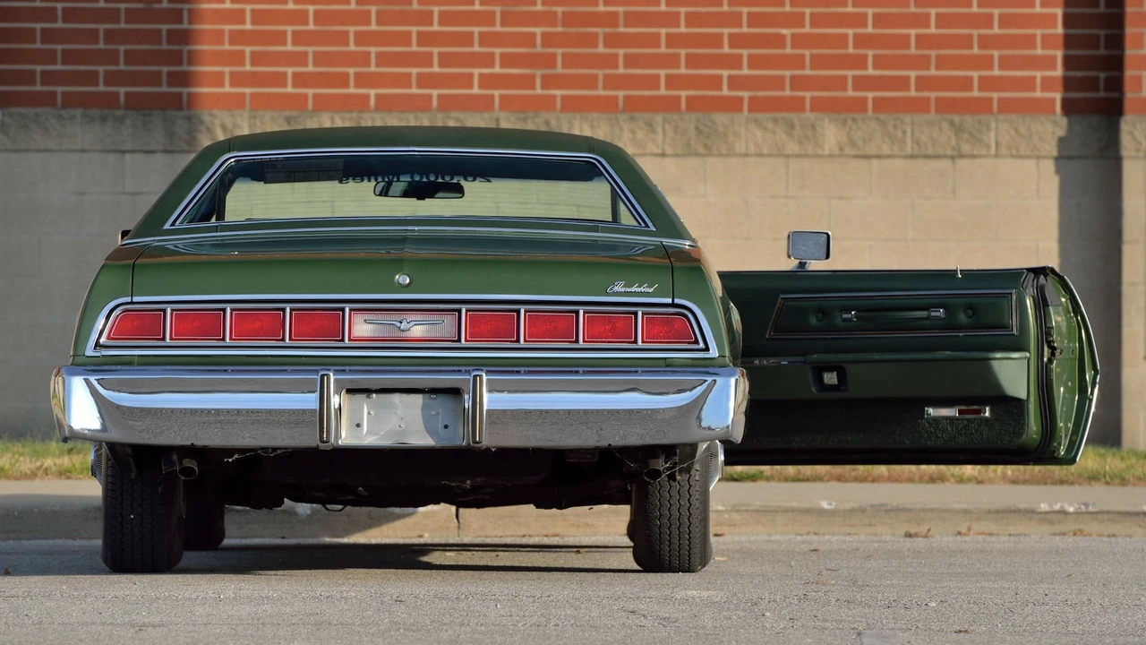 1974 Ford Thunderbird 6th Gen - Image 20 of 31