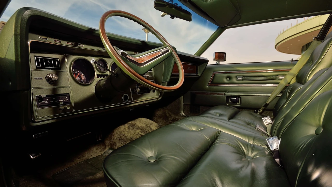 1974 Ford Thunderbird 6th Gen - Image 22 of 31