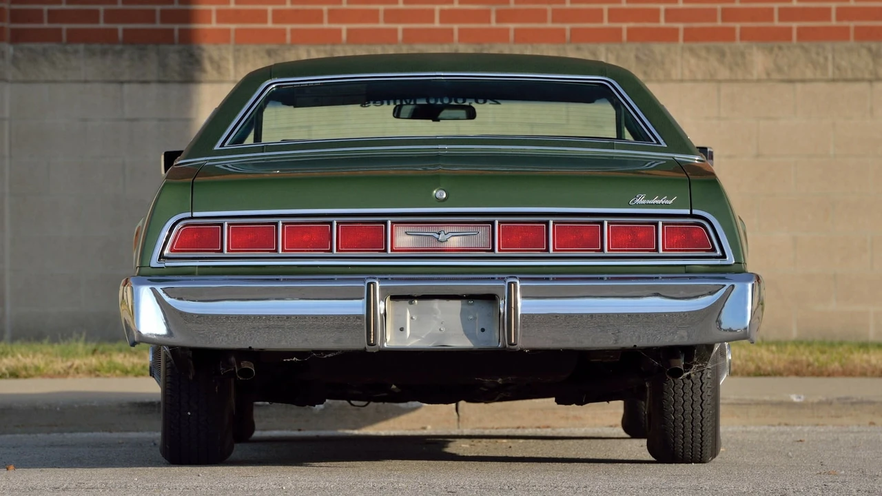 1974 Ford Thunderbird 6th Gen - Image 27 of 31