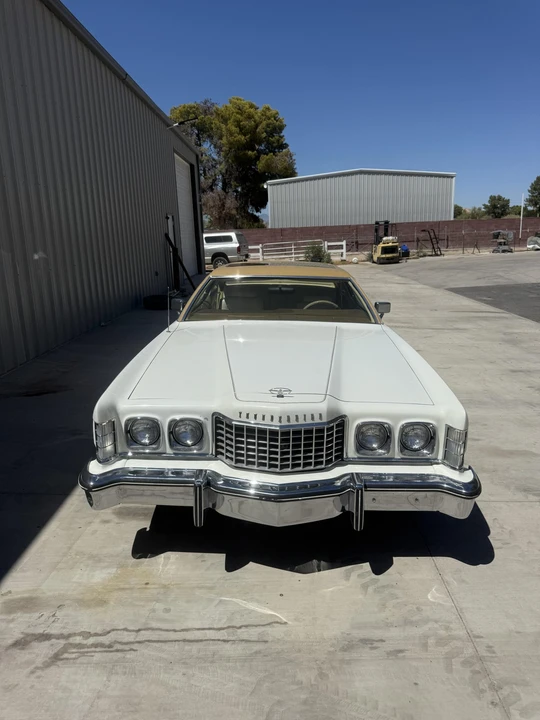 1974 Ford Thunderbird 6th Gen - Image 11 of 31