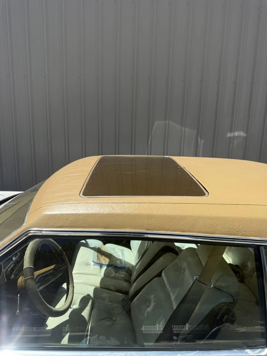 1974 Ford Thunderbird 6th Gen - Image 17 of 31