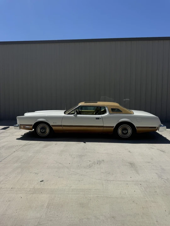 1974 Ford Thunderbird 6th Gen - Image 3 of 31