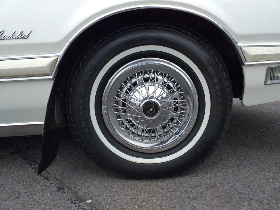 1974 Ford Thunderbird 6th Gen - Image 3 of 13