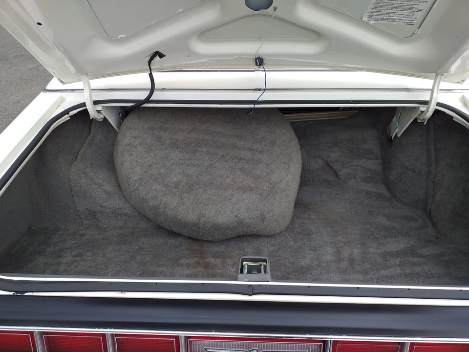 1974 Ford Thunderbird 6th Gen - Image 2 of 13