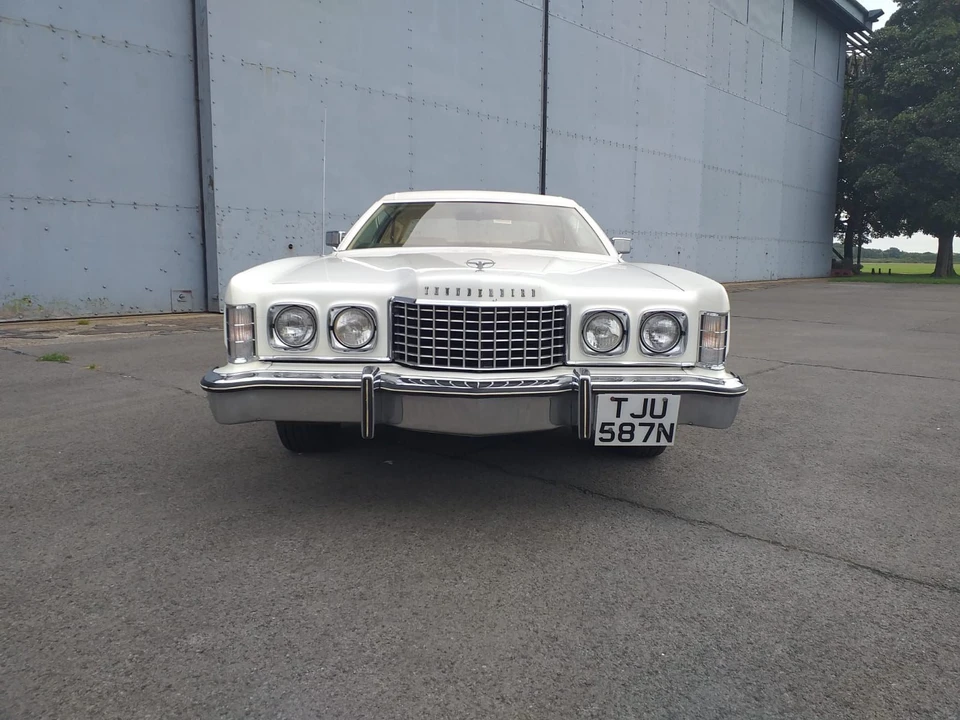 1974 Ford Thunderbird 6th Gen - Image 10 of 13