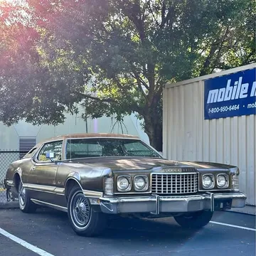 1974 Ford Thunderbird Coupe 2D