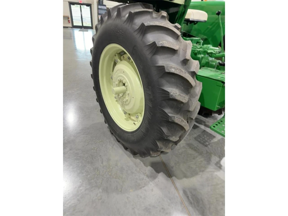 1974 Ford Tractor - Image 14 of 23