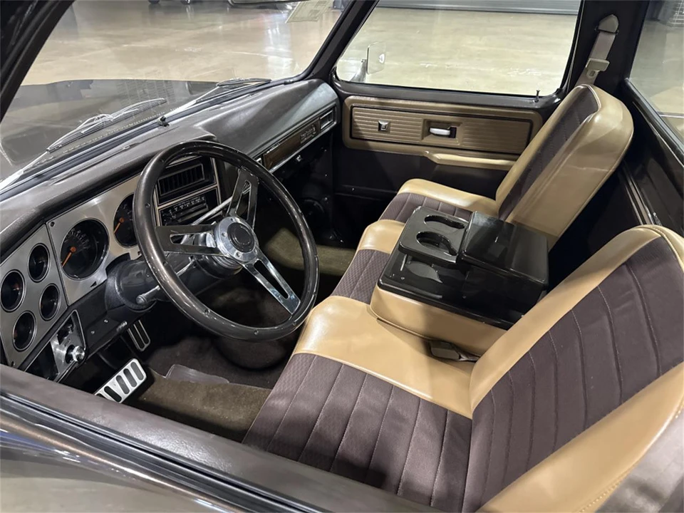 1974 GMC C/K 3rd Gen - Image 10 of 19