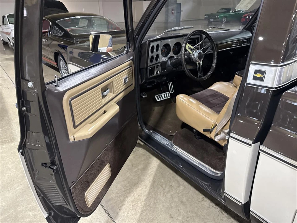 1974 GMC C/K 3rd Gen - Image 8 of 19