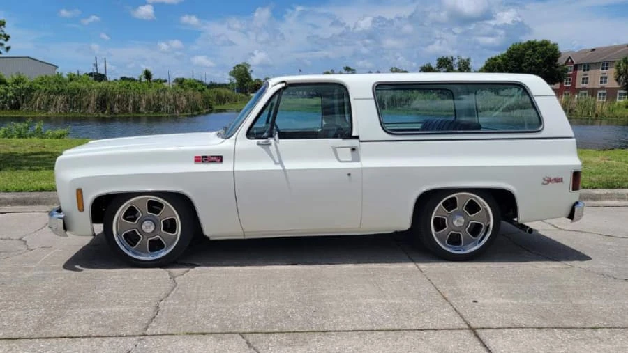 1974 GMC Jimmy 2nd Gen - Image 2 of 11