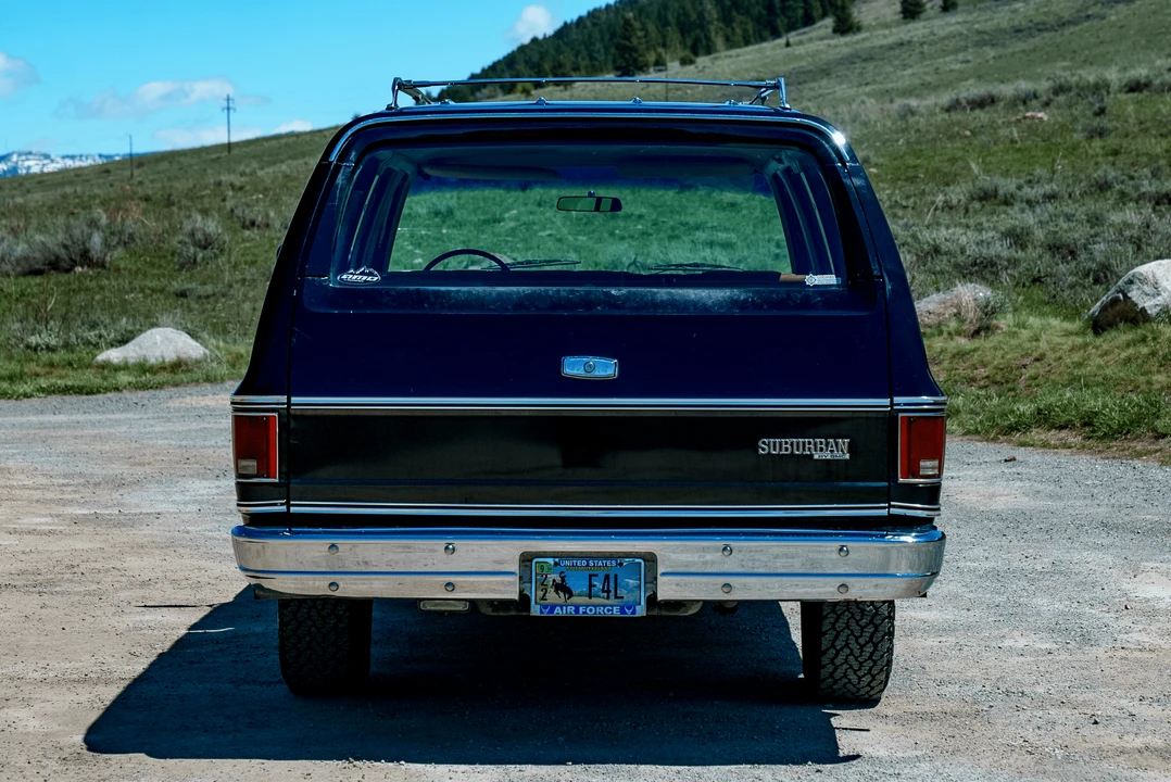 1974 GMC Suburban 7th Gen - Image 18 of 31