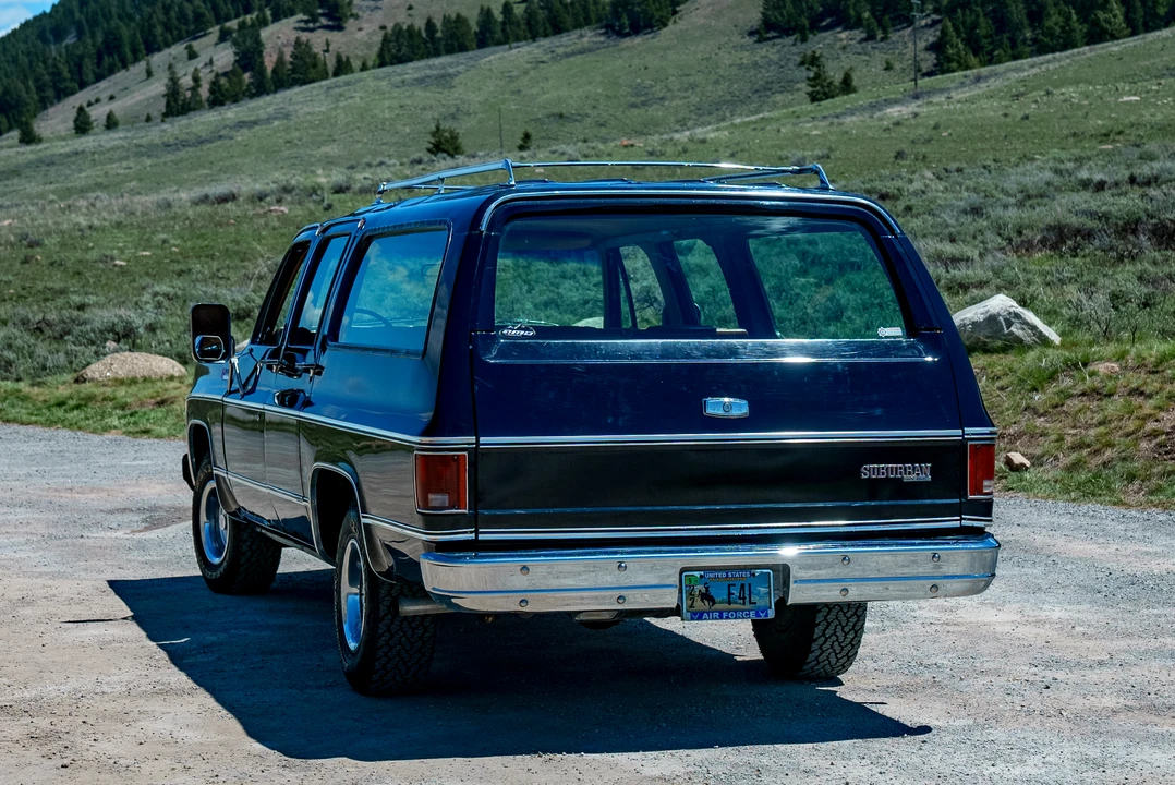 1974 GMC Suburban 7th Gen - Image 20 of 31