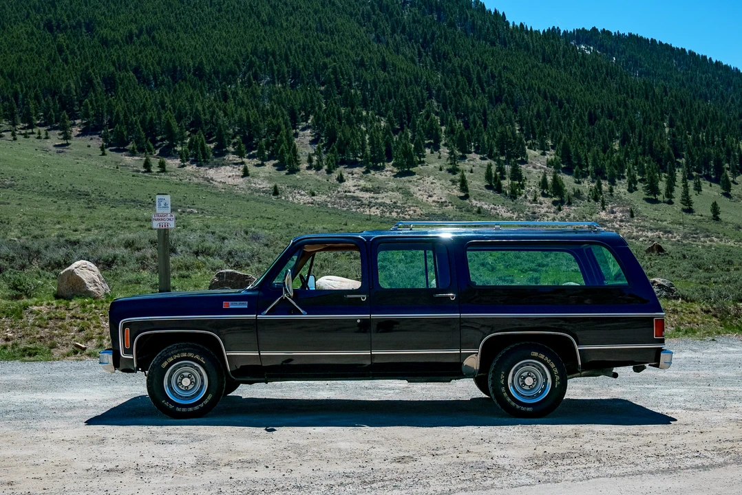 1974 GMC Suburban 7th Gen - Image 24 of 31