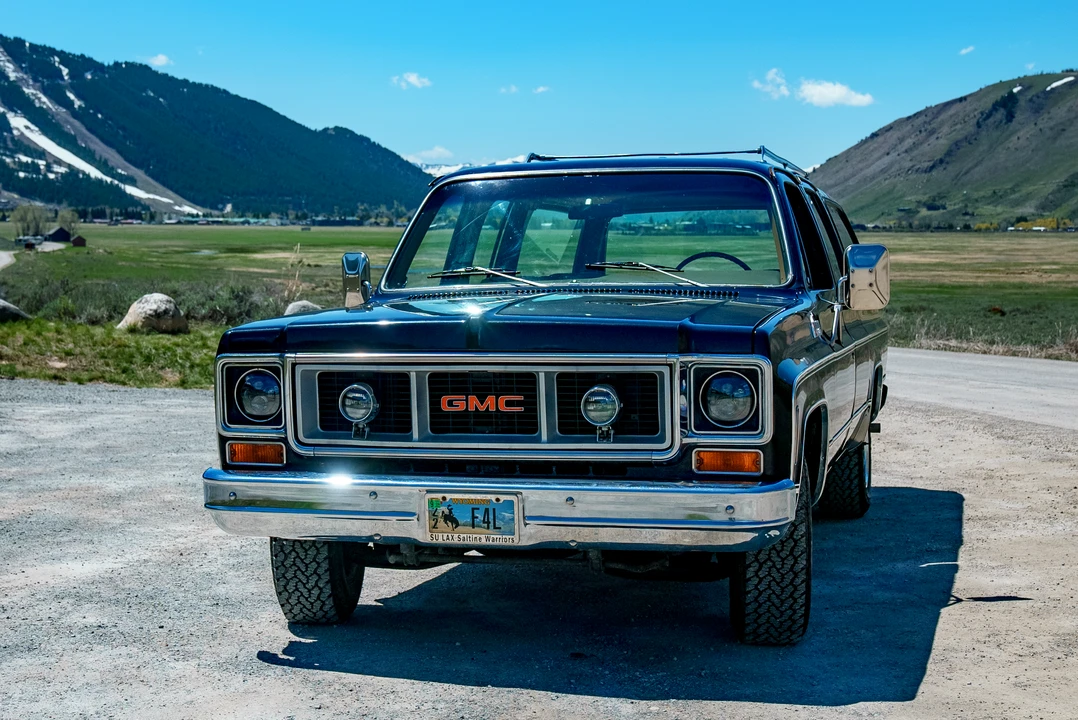 1974 GMC Suburban 7th Gen - Image 29 of 31