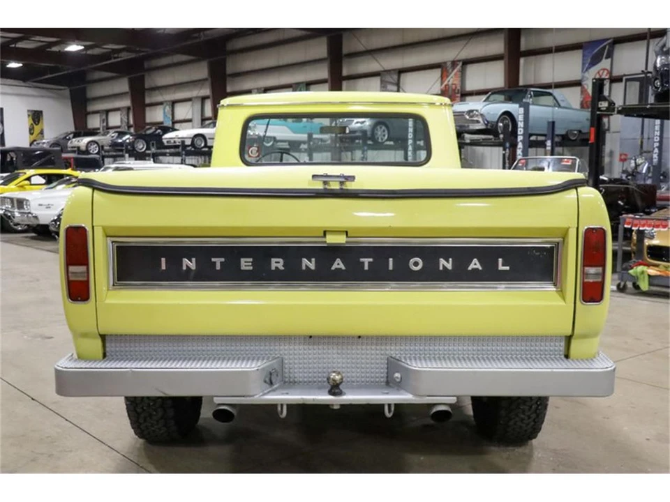1974 International - Image 7 of 31
