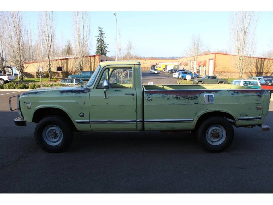 1974 International - Image 2 of 31