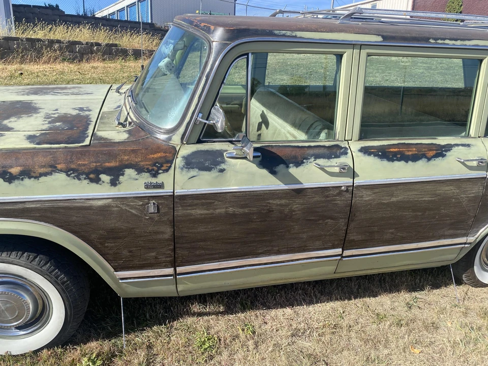 1974 International Harvester Travelall - Image 13 of 31