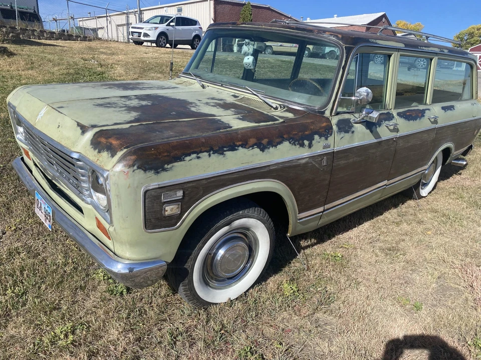 1974 International Harvester Travelall - Image 2 of 31