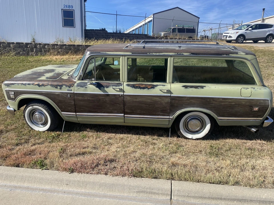 1974 International Harvester Travelall - Image 4 of 31