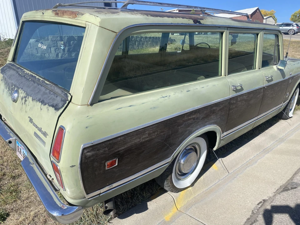1974 International Harvester Travelall - Image 18 of 31