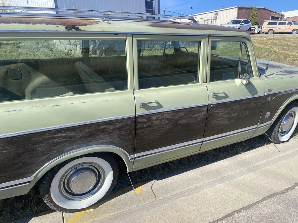 1974 International Harvester Travelall - Image 19 of 31