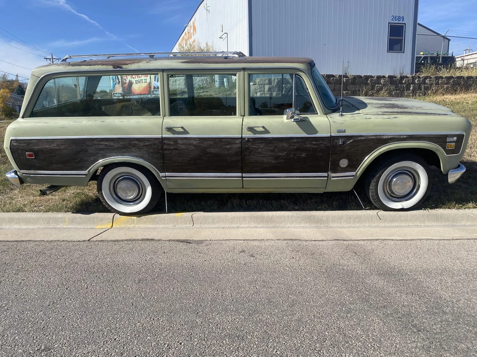 1974 International Harvester Travelall - Image 8 of 31