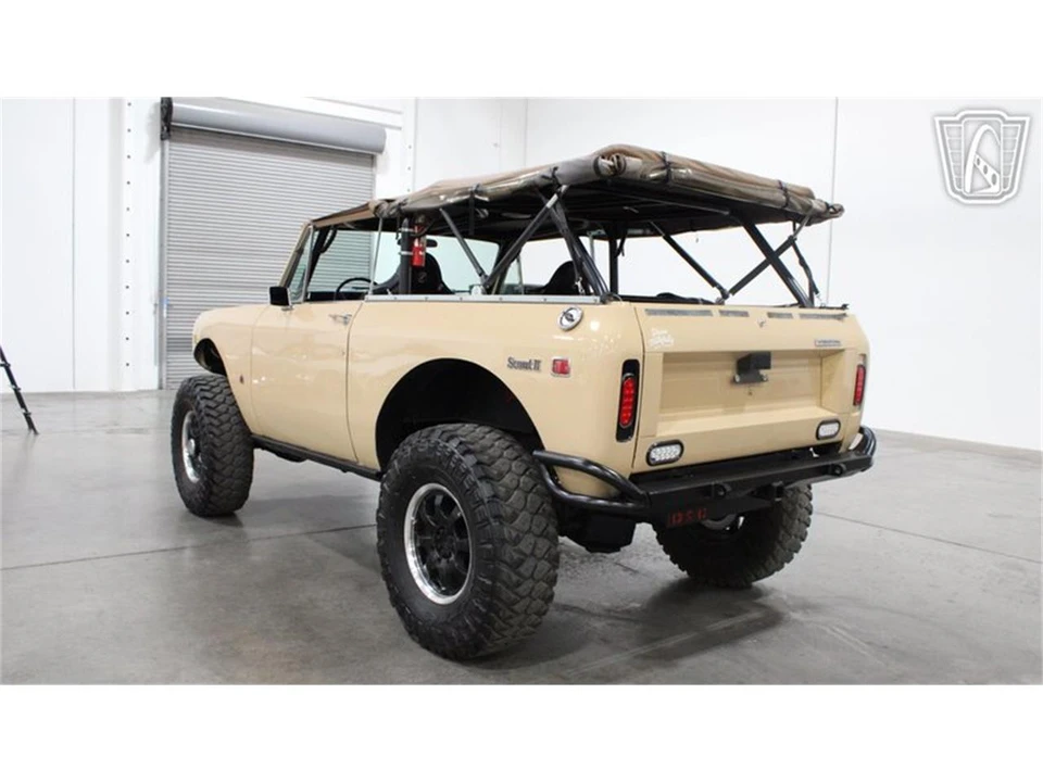 1974 International - Image 22 of 31