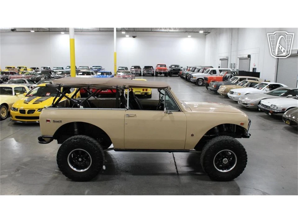 1974 International - Image 17 of 31