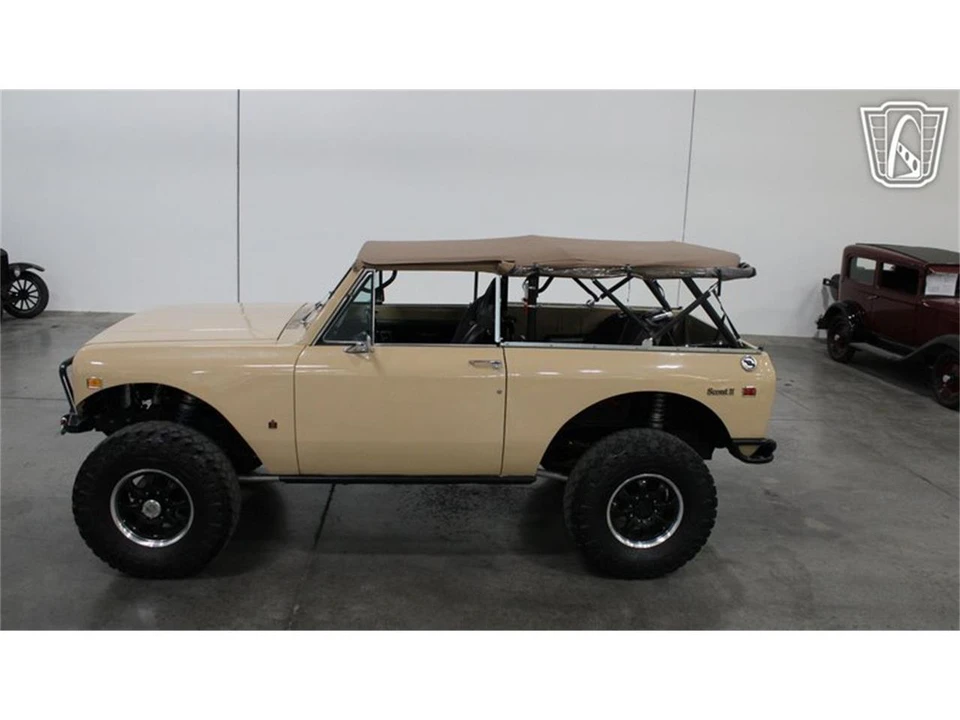 1974 International - Image 13 of 31