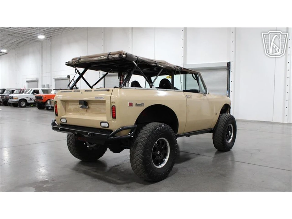 1974 International - Image 24 of 31