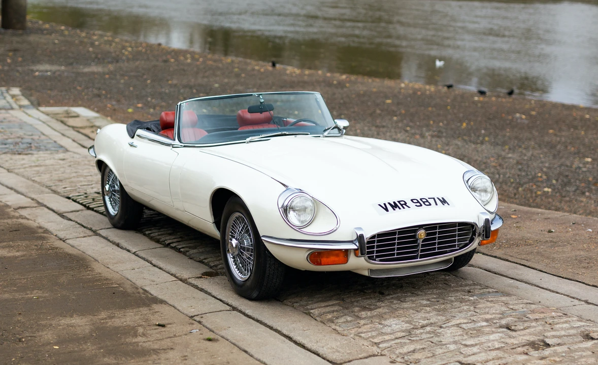 1974 Jaguar E-Type Series 3 V12 - Image 2 of 31