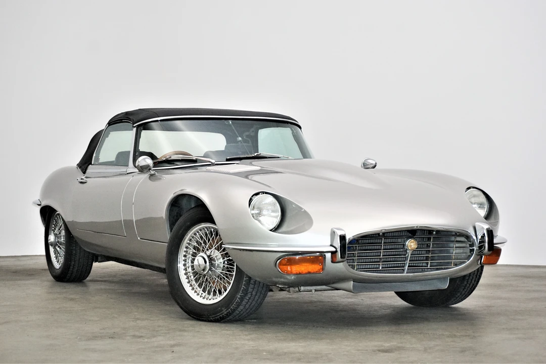 1974 Jaguar E-Type Series 3 V12 - Image 2 of 31