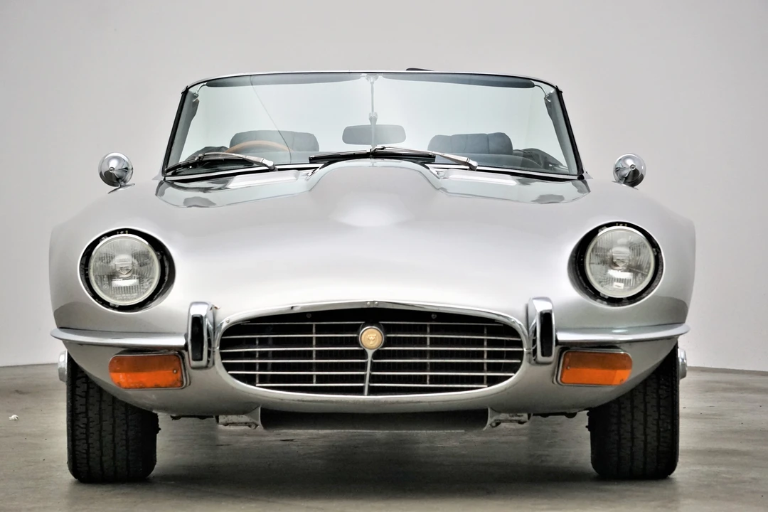 1974 Jaguar E-Type Series 3 V12 - Image 3 of 31