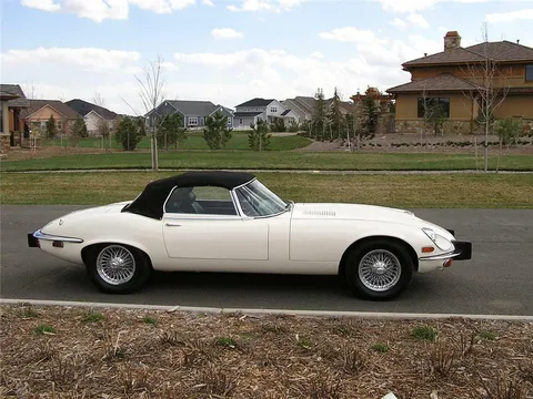 1974 Jaguar E-Type Series 3 V12 - Image 4 of 4