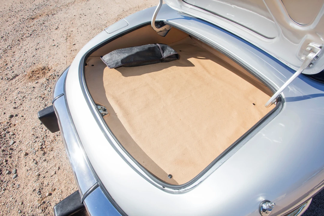 1974 Jaguar E-Type Series 3 V12 - Image 8 of 30