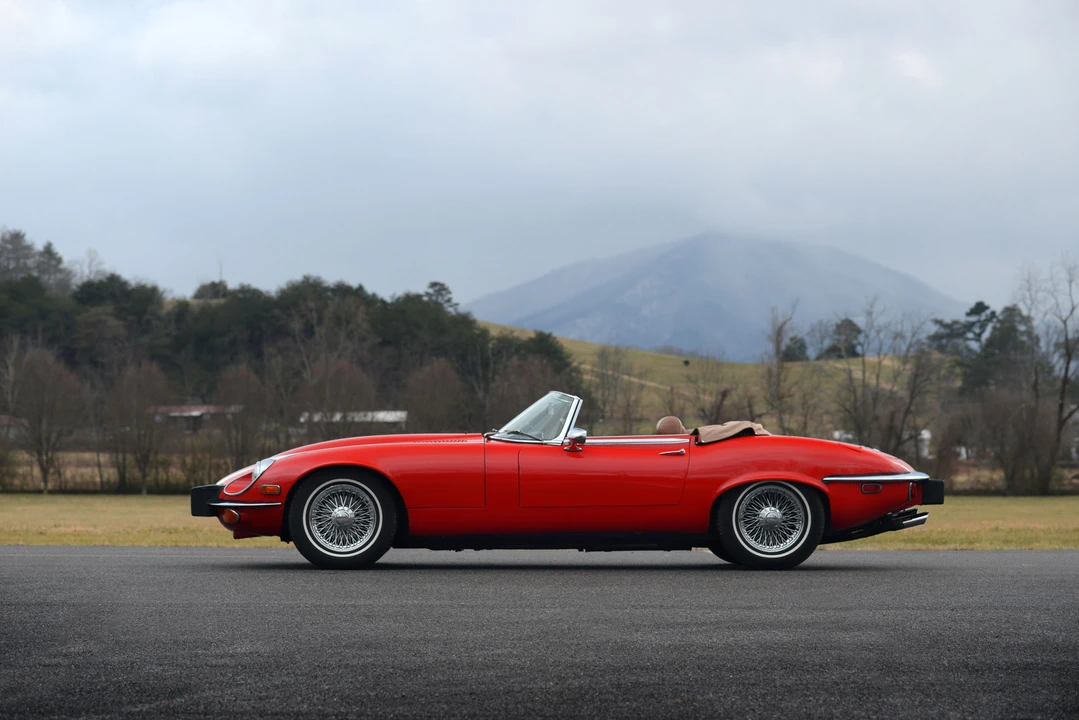 1974 Jaguar E-Type Series 3 V12 - Image 3 of 17