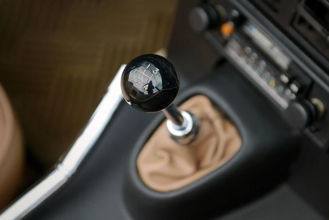 1974 Jaguar E-Type Series 3 V12 - Image 16 of 17