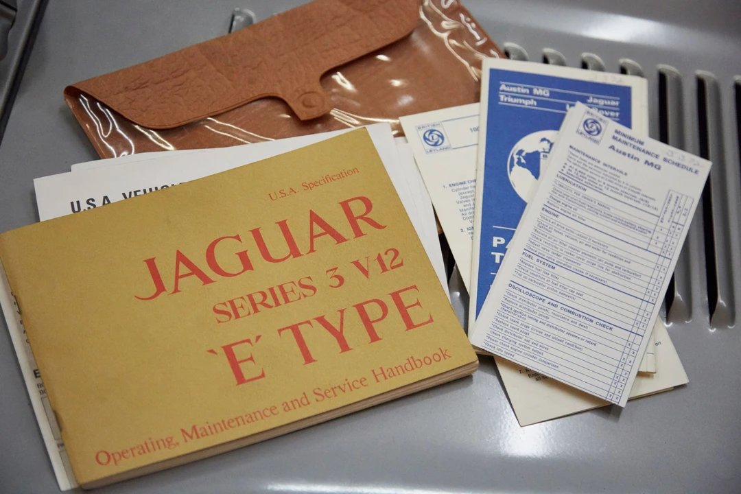 1974 Jaguar E-Type Series 3 V12 - Image 13 of 31