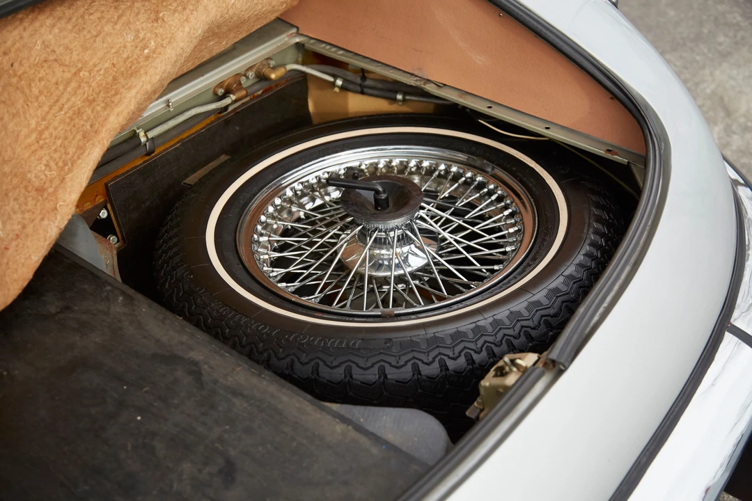 1974 Jaguar E-Type Series 3 V12 - Image 16 of 31