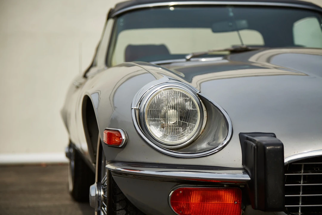 1974 Jaguar E-Type Series 3 V12 - Image 2 of 31